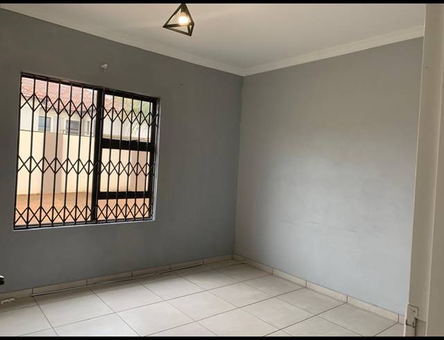 3 BEDROOM HOUSE FOR SALE IN BERGSIG